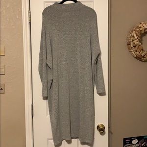 Women’s Lou & Grey Size M Grey Sweater Dress.